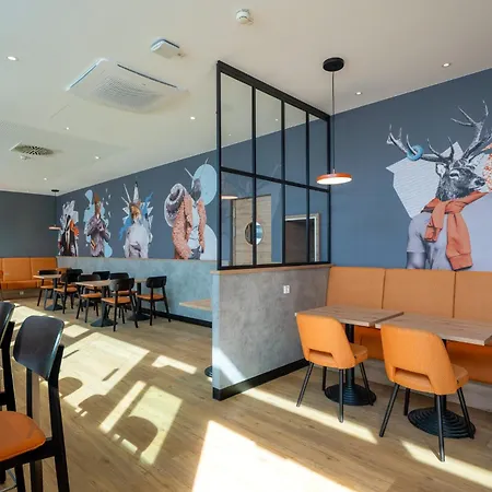 Mightytwice Hotel 4*