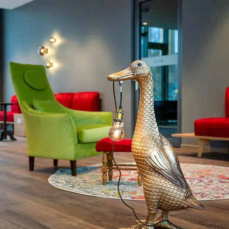 Mightytwice Hotel 4*